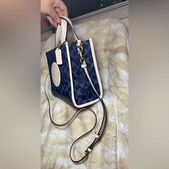 Coach Denim Dempsey Tote ‘22 - Picture 3 of 12